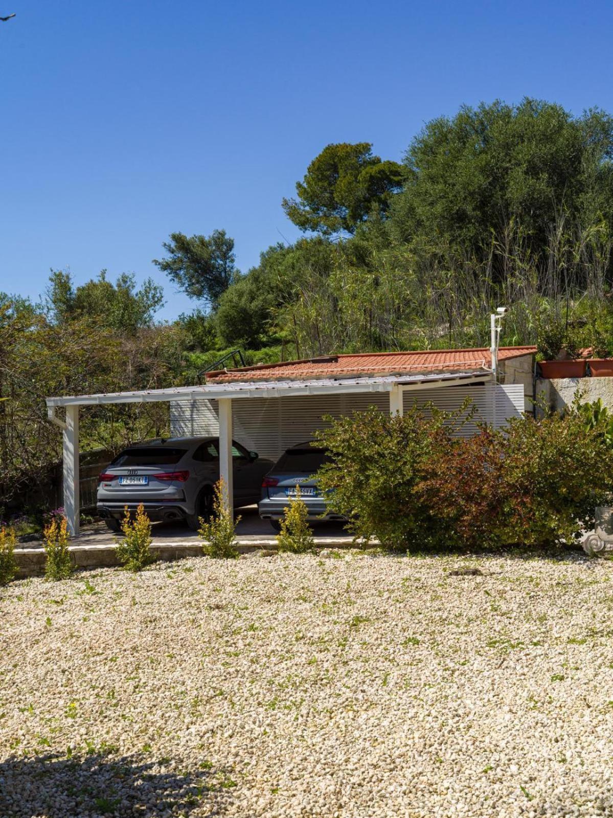 Villa Nunziatina Карлентини Екстериор снимка