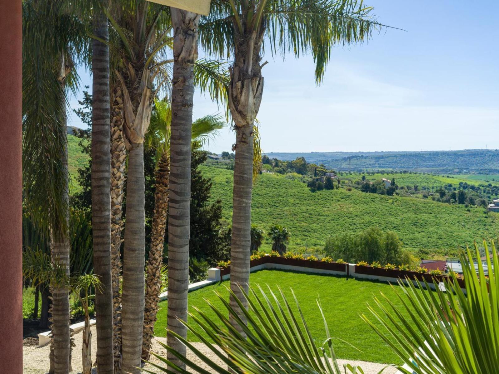 Villa Nunziatina Карлентини Екстериор снимка